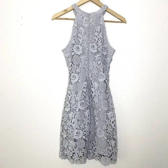 Lulu's Women's M Love Poem Light Grey Floral Lace Crochet Halter Mini Dress - Picture 4 of 11